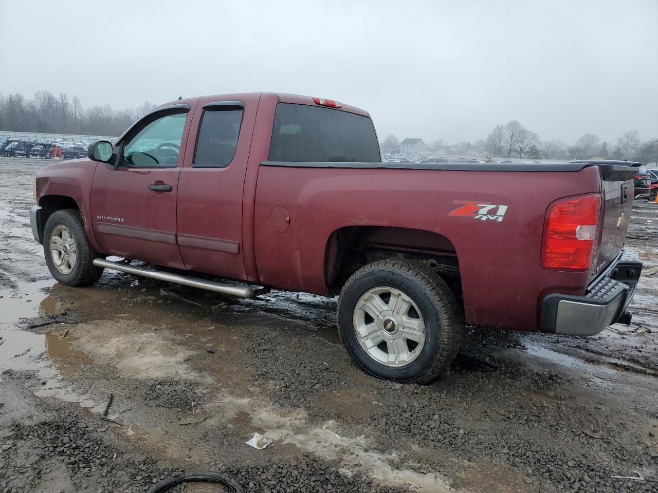 2013 Chevrolet Silverado - Image 2