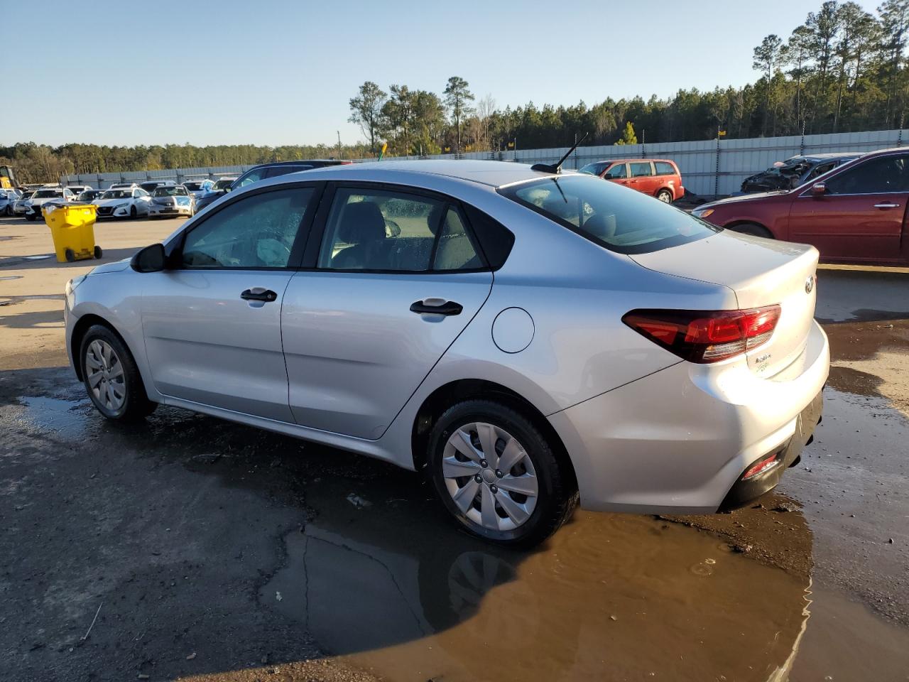 2018 Kia Rio - Image 2