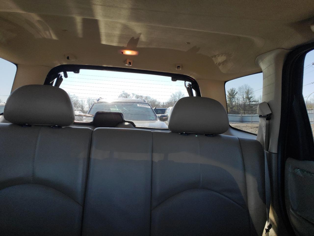 2004 Mazda Tribute - Image 10