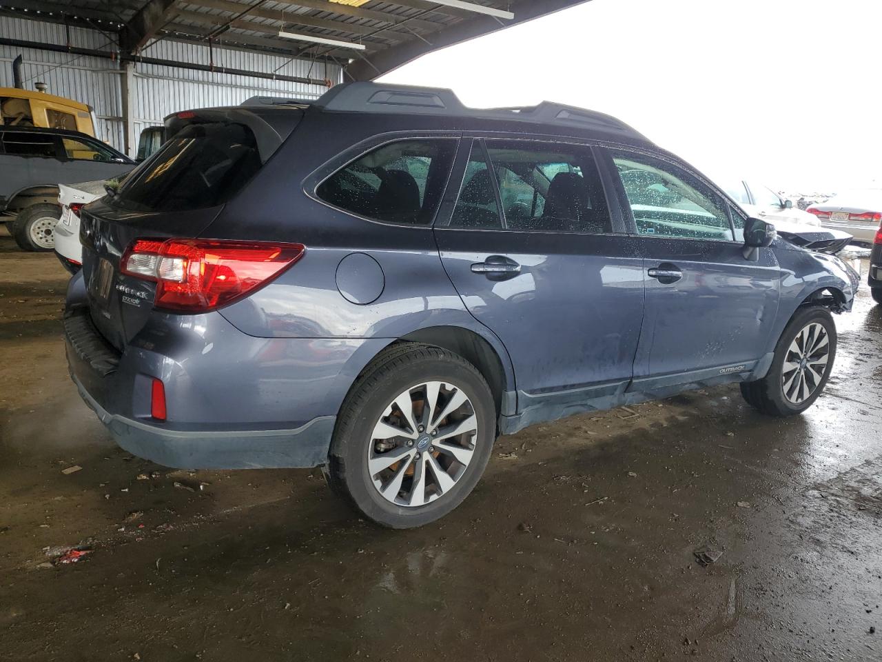2015 Subaru Outback - Image 3