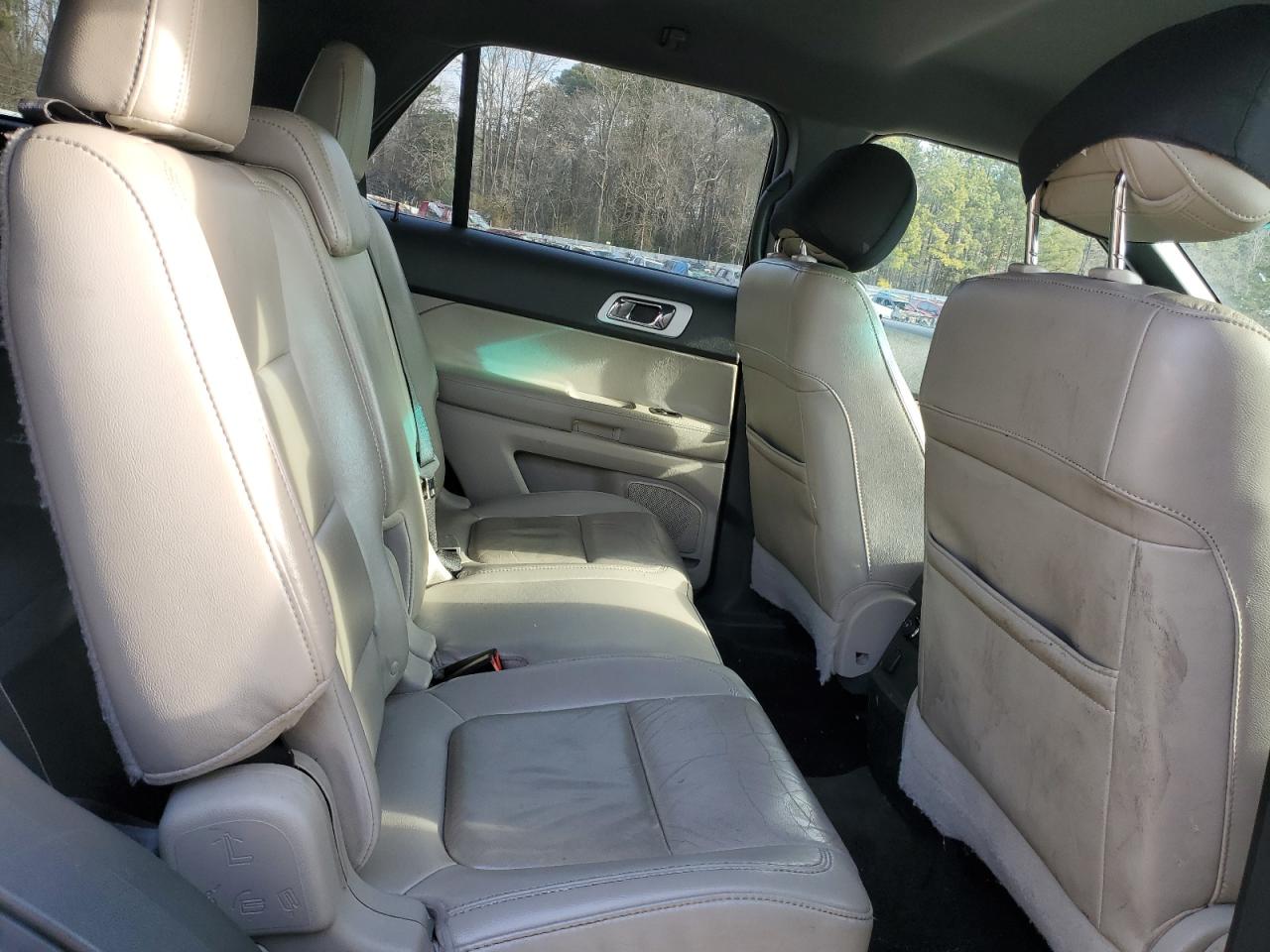 2013 Ford Explorer - Image 11
