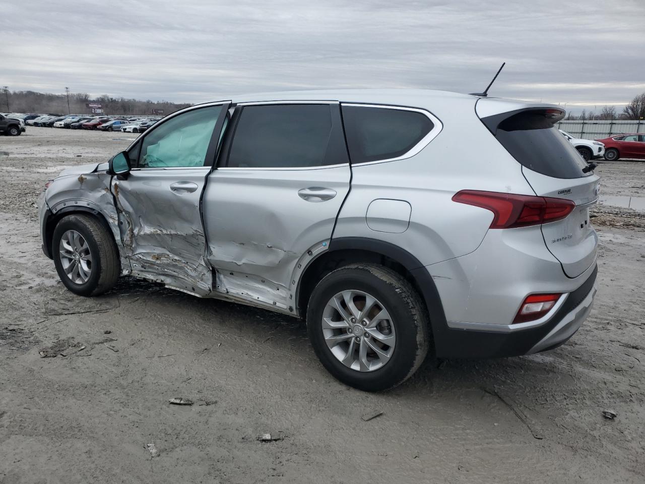 2019 Hyundai Santa Fe - Image 2