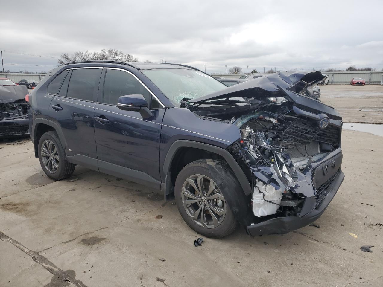 2024 Toyota RAV 4 - Image 4
