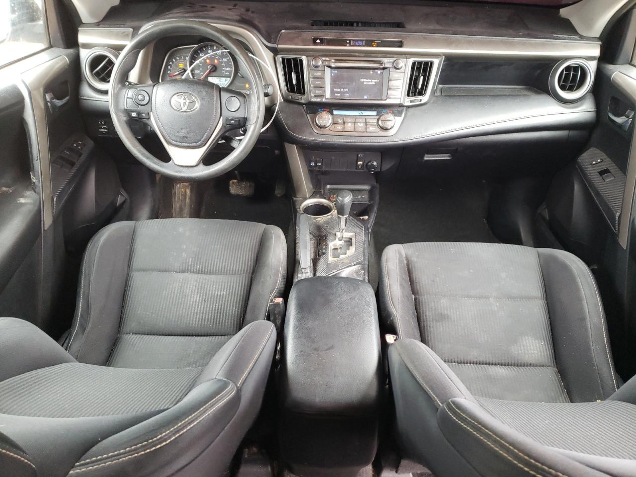 2015 Toyota RAV 4 - Image 8