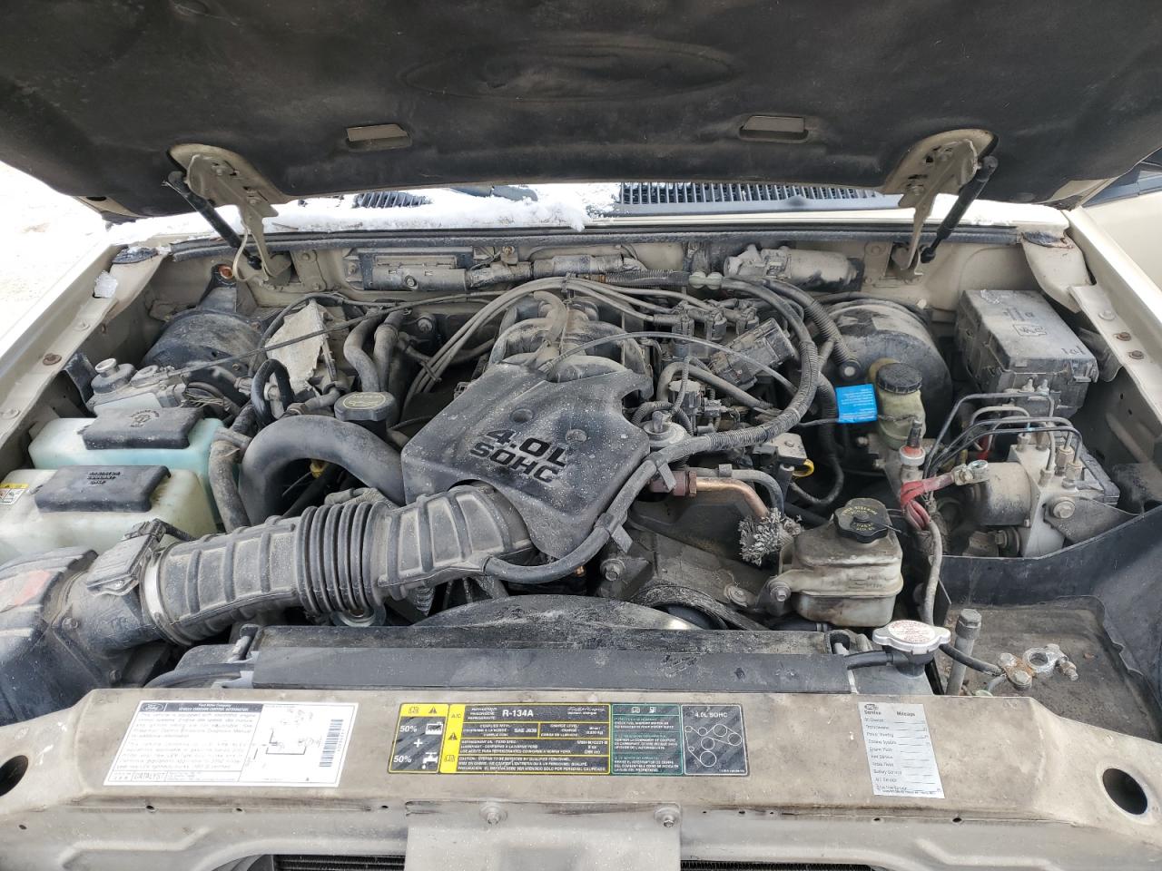 2002 Ford Explorer - Image 13