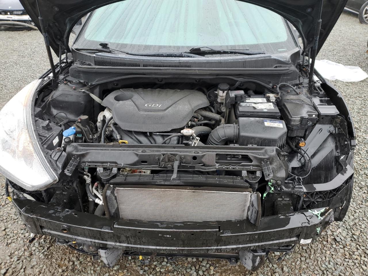 2017 Hyundai Veloster - Image 11