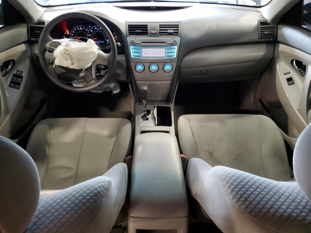 2009 Toyota Camry - Image 8
