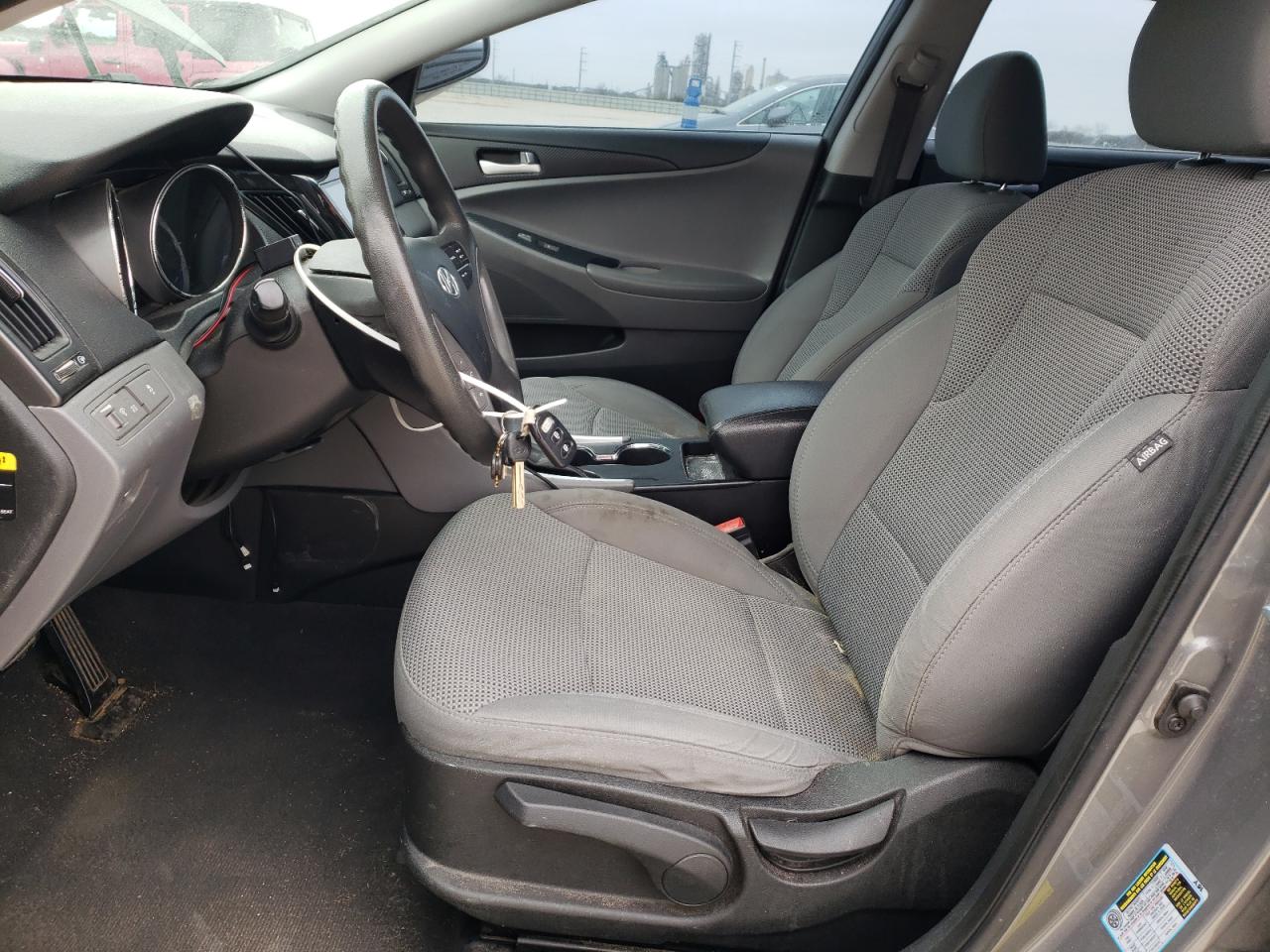 2014 Hyundai Sonata - Image 7