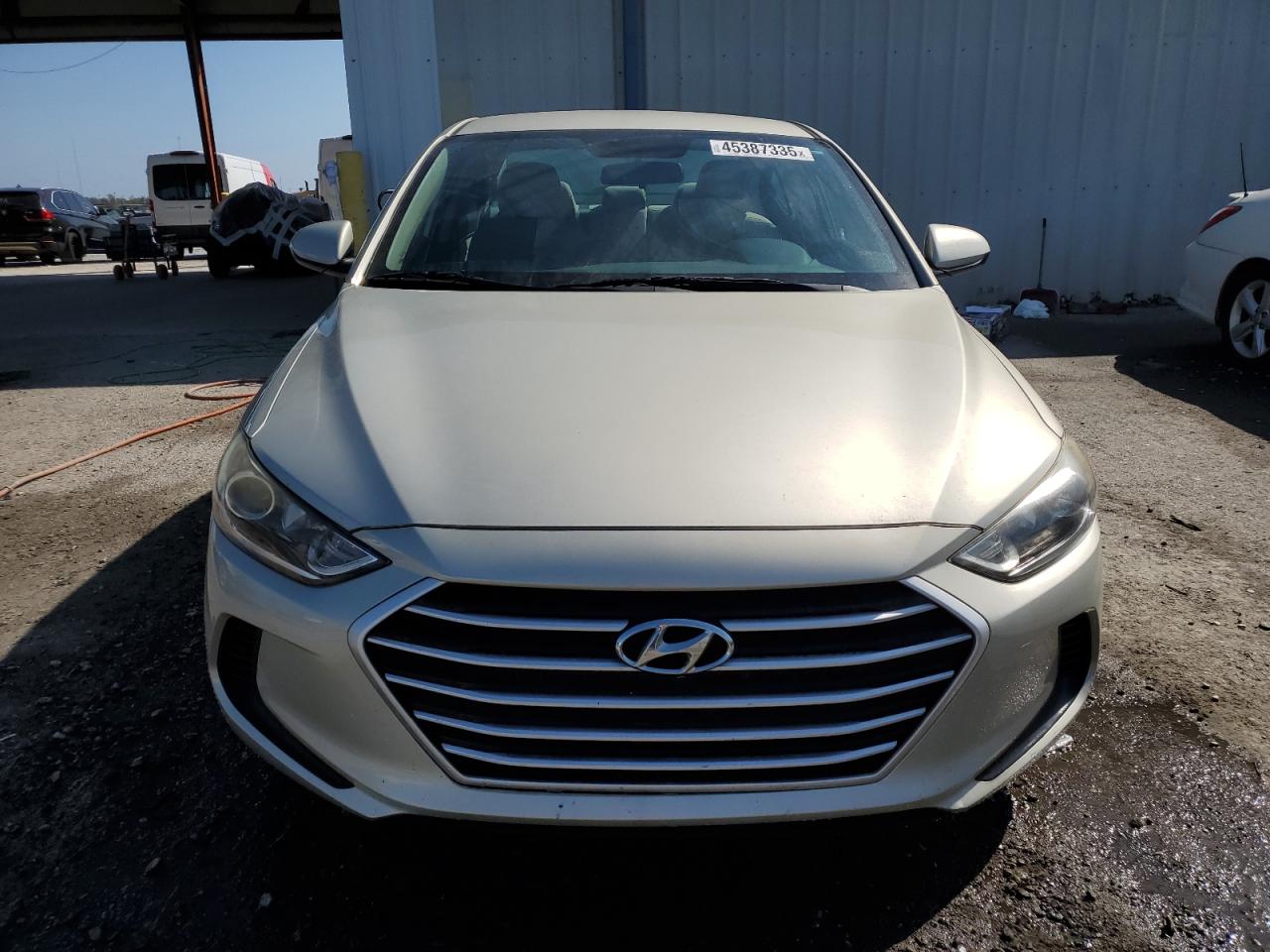 2018 Hyundai Elantra - Image 5