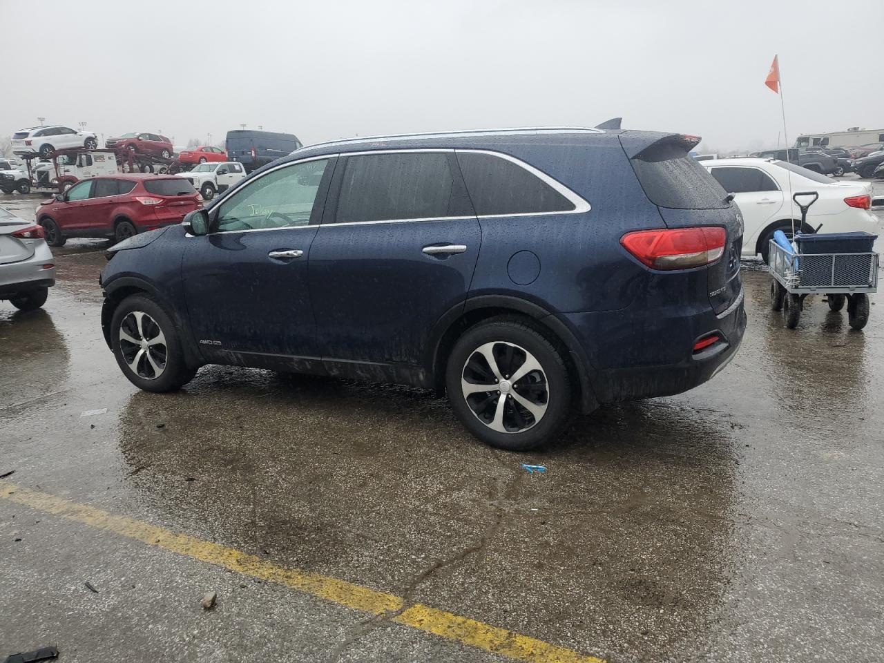 2016 Kia Sorento - Image 2