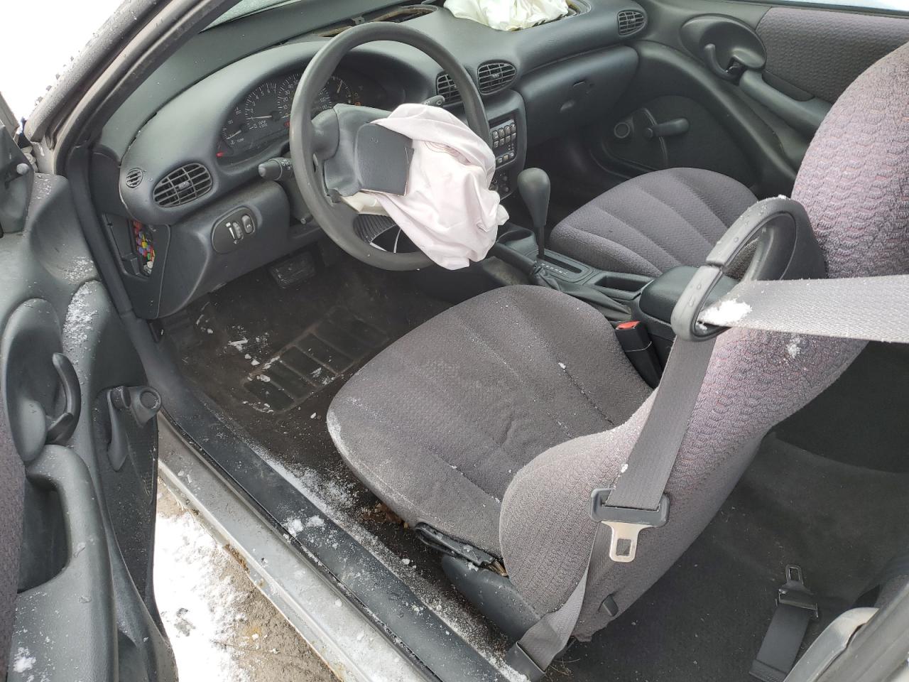 2002 Pontiac Sunfire - Image 8