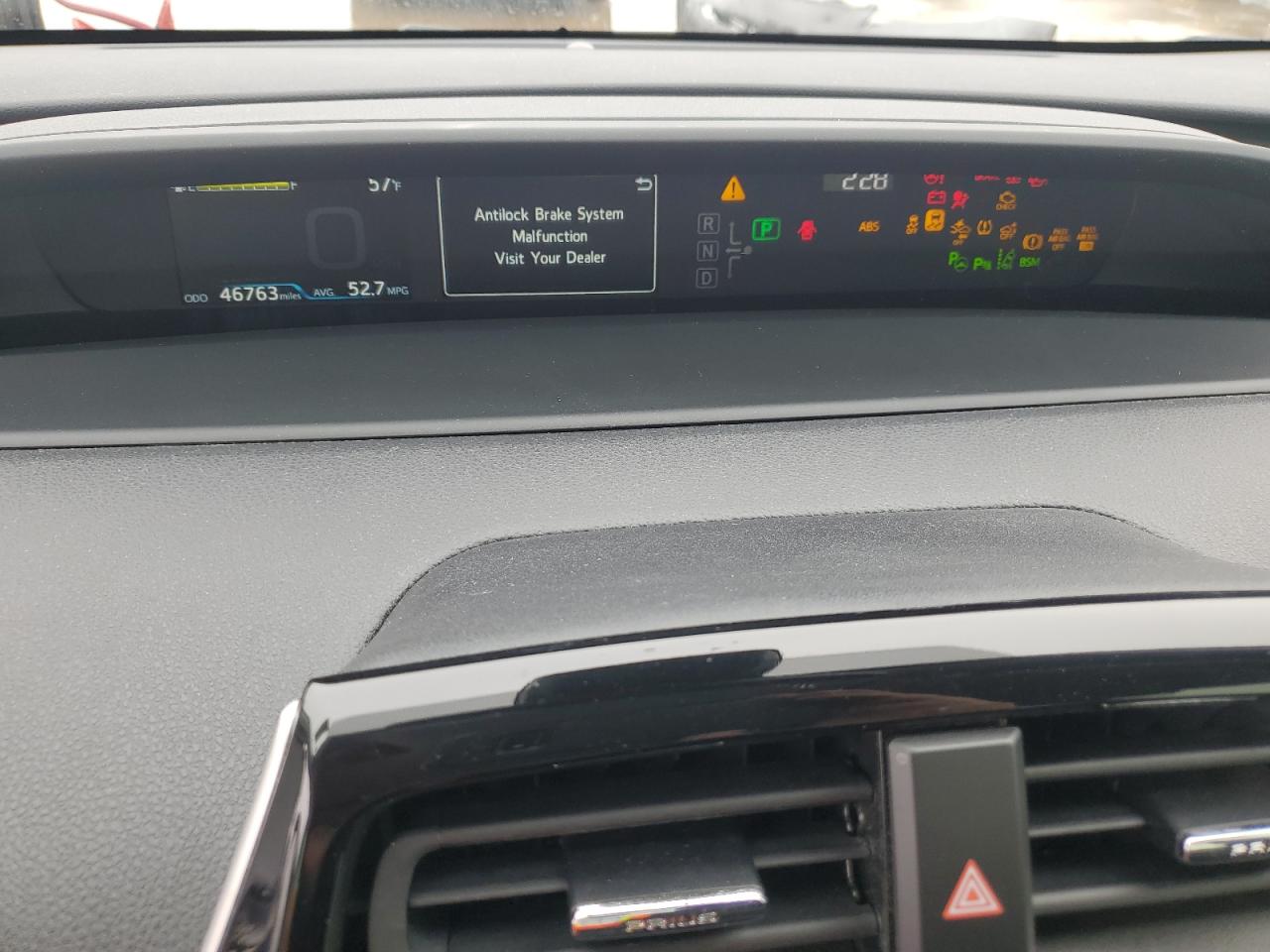 2019 Toyota Prius - Image 9