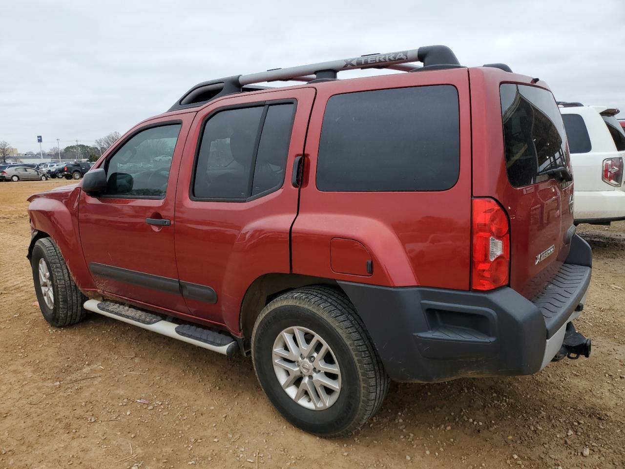 2014 Nissan XTerra - Image 2