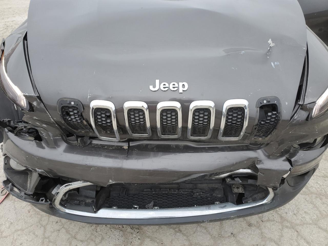 2018 Jeep Grand Cherokee - Image 14