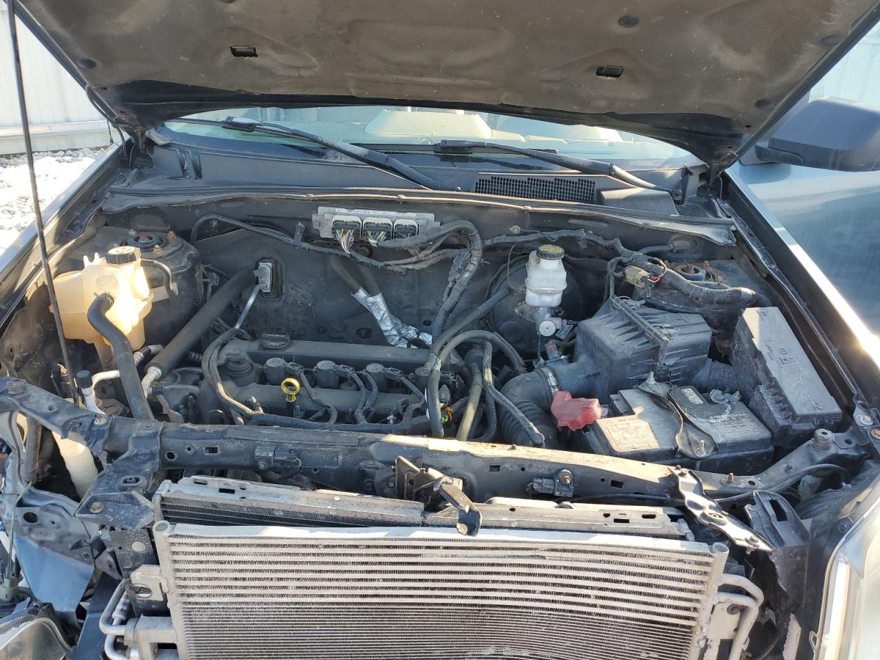 2010 Mercury Mariner - Image 11