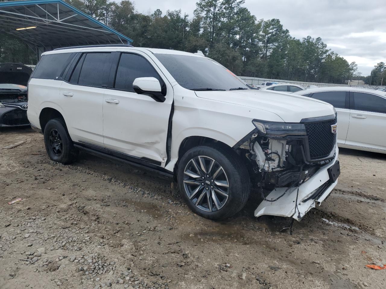 2021 Cadillac Escalade - Image 4
