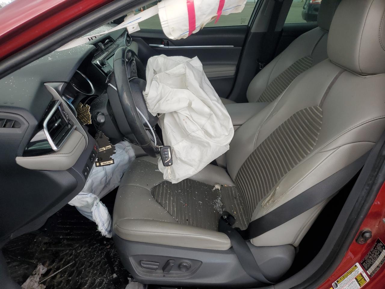 2018 Toyota Camry - Image 7