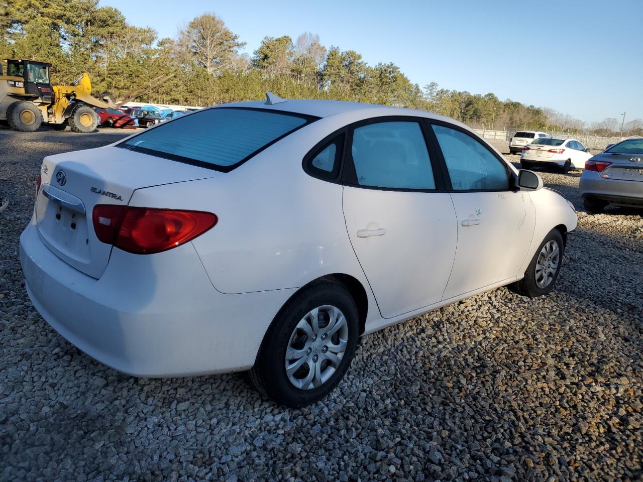 2010 Hyundai Elantra - Image 3