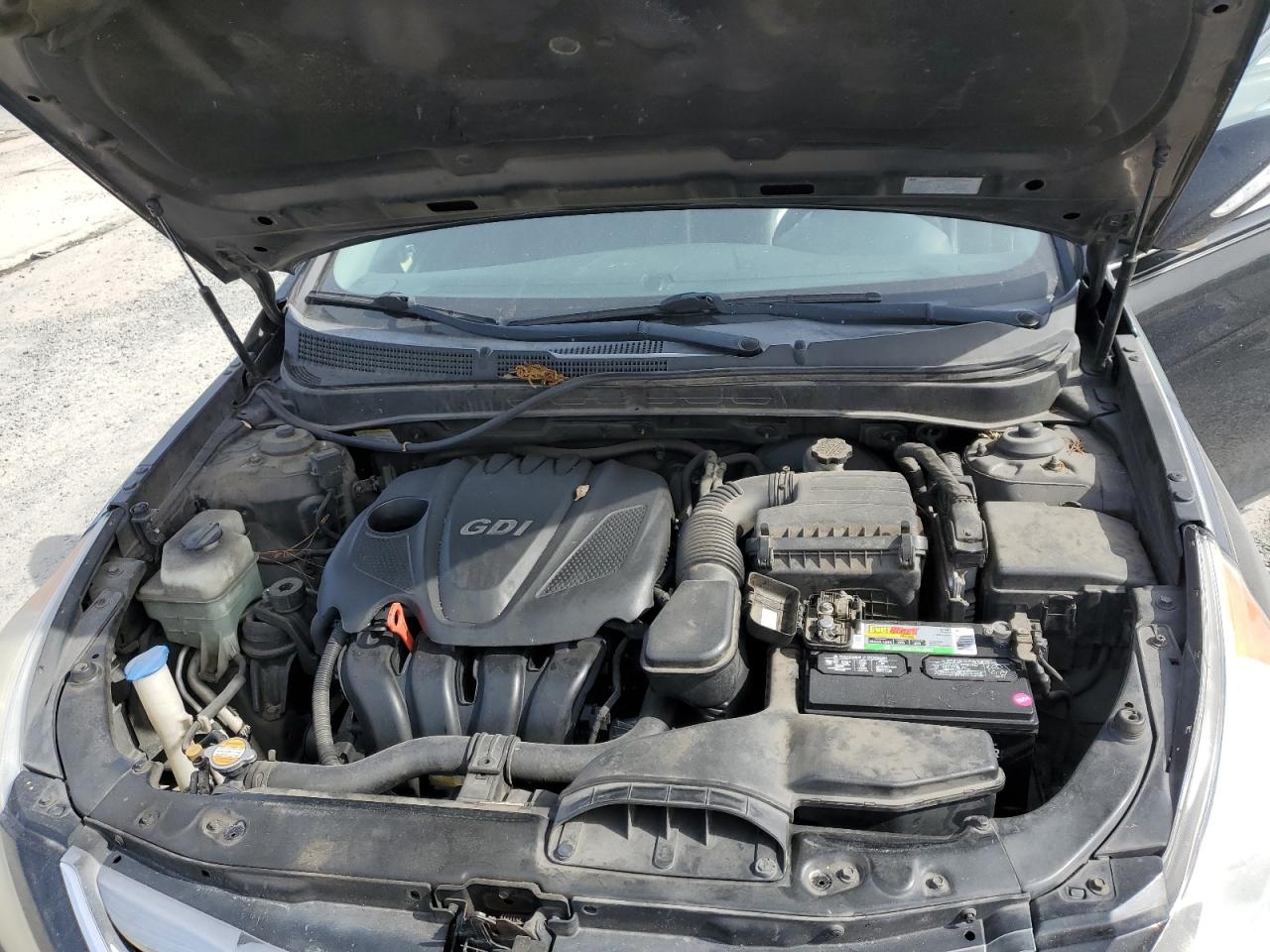 2011 Hyundai Sonata - Image 11