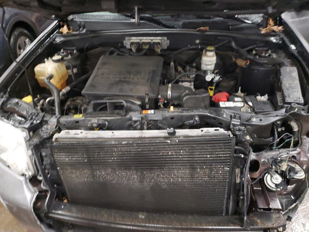 2011 Ford Escape - Image 12
