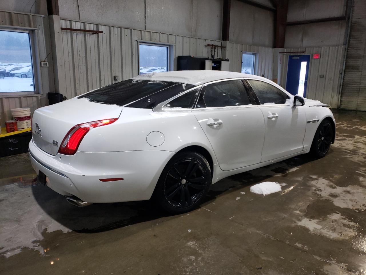 2013 Jaguar XJ - Image 3