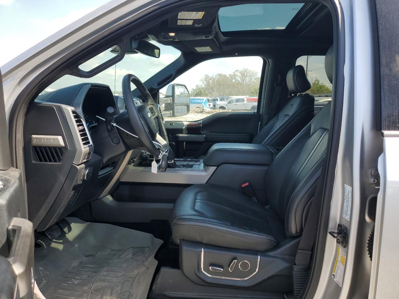 2015 Ford F-150 - Image 7