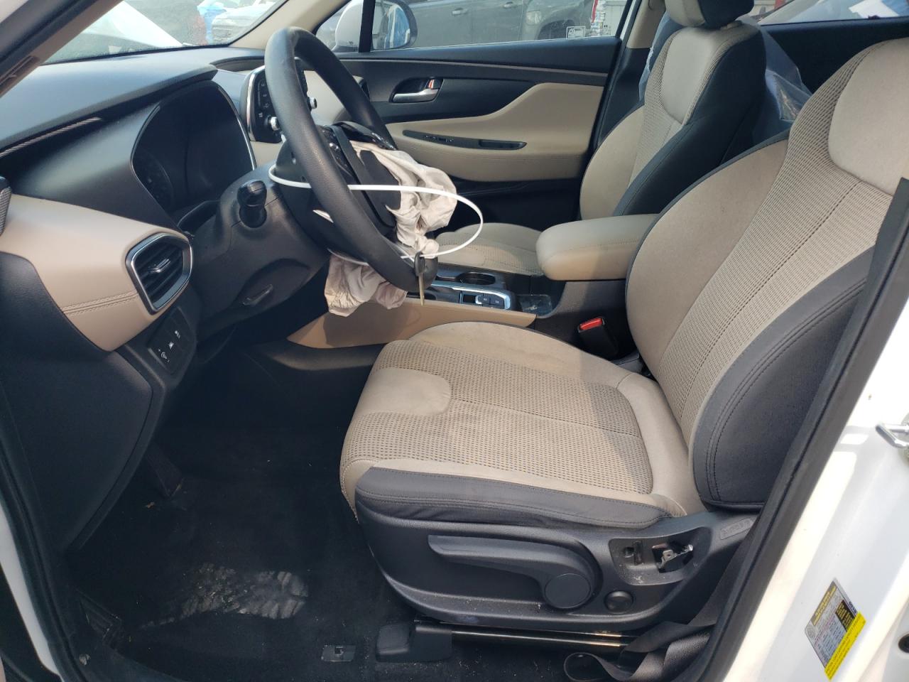 2020 Hyundai Santa Fe - Image 7