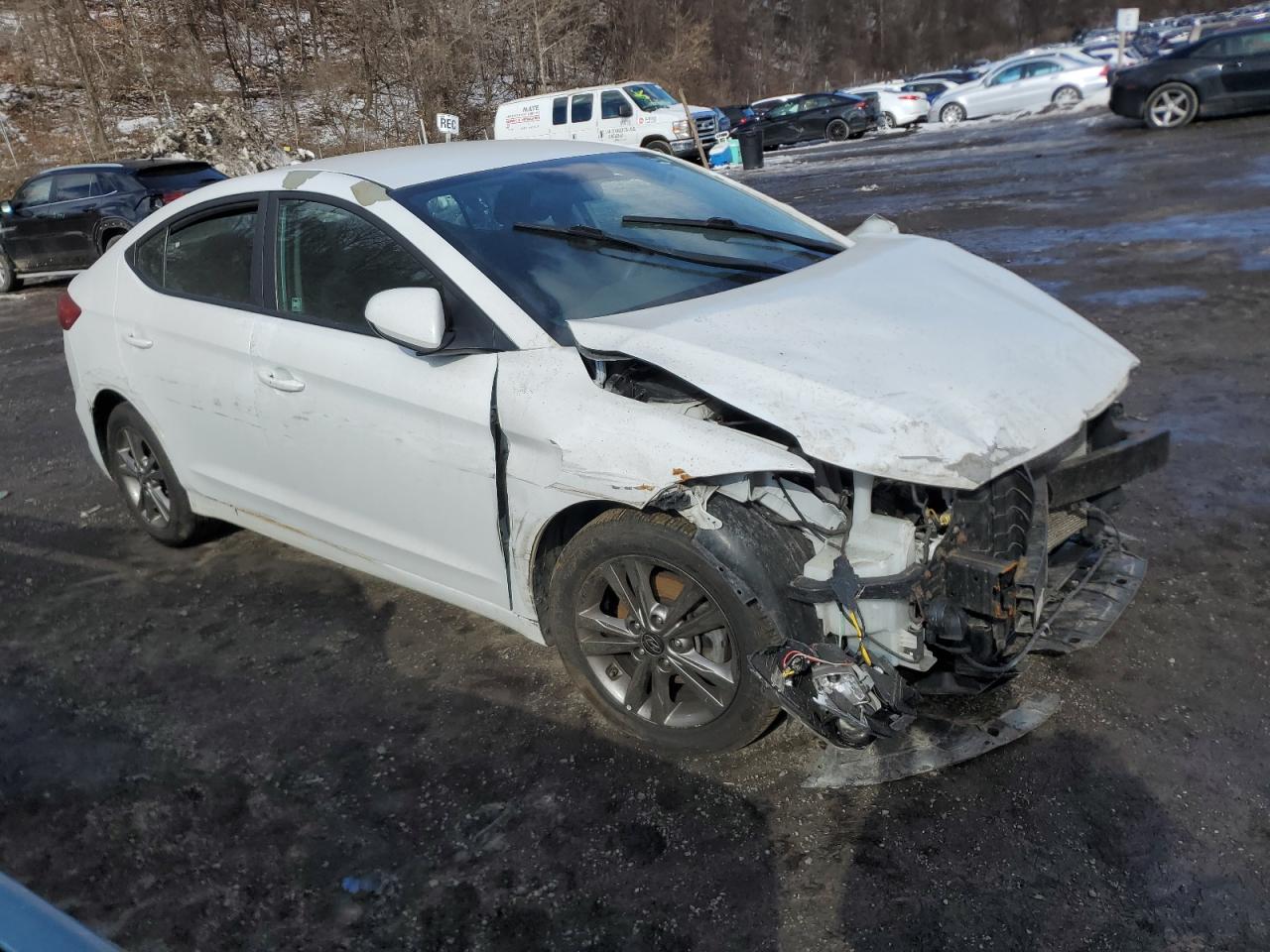 2018 Hyundai Elantra - Image 4