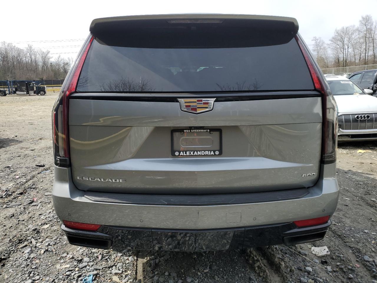 2023 Cadillac Escalade - Image 6