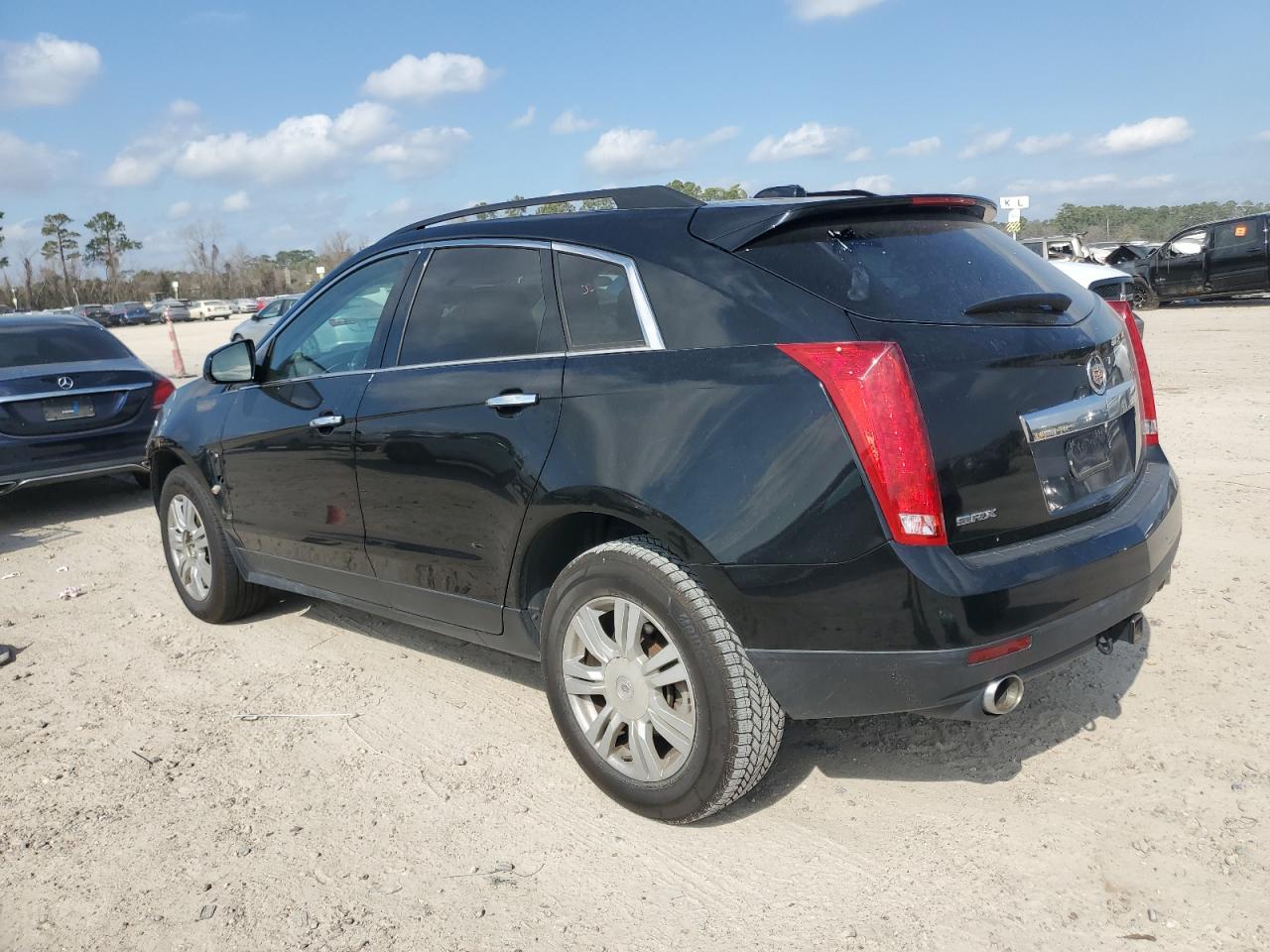 2016 Cadillac SRX - Image 2