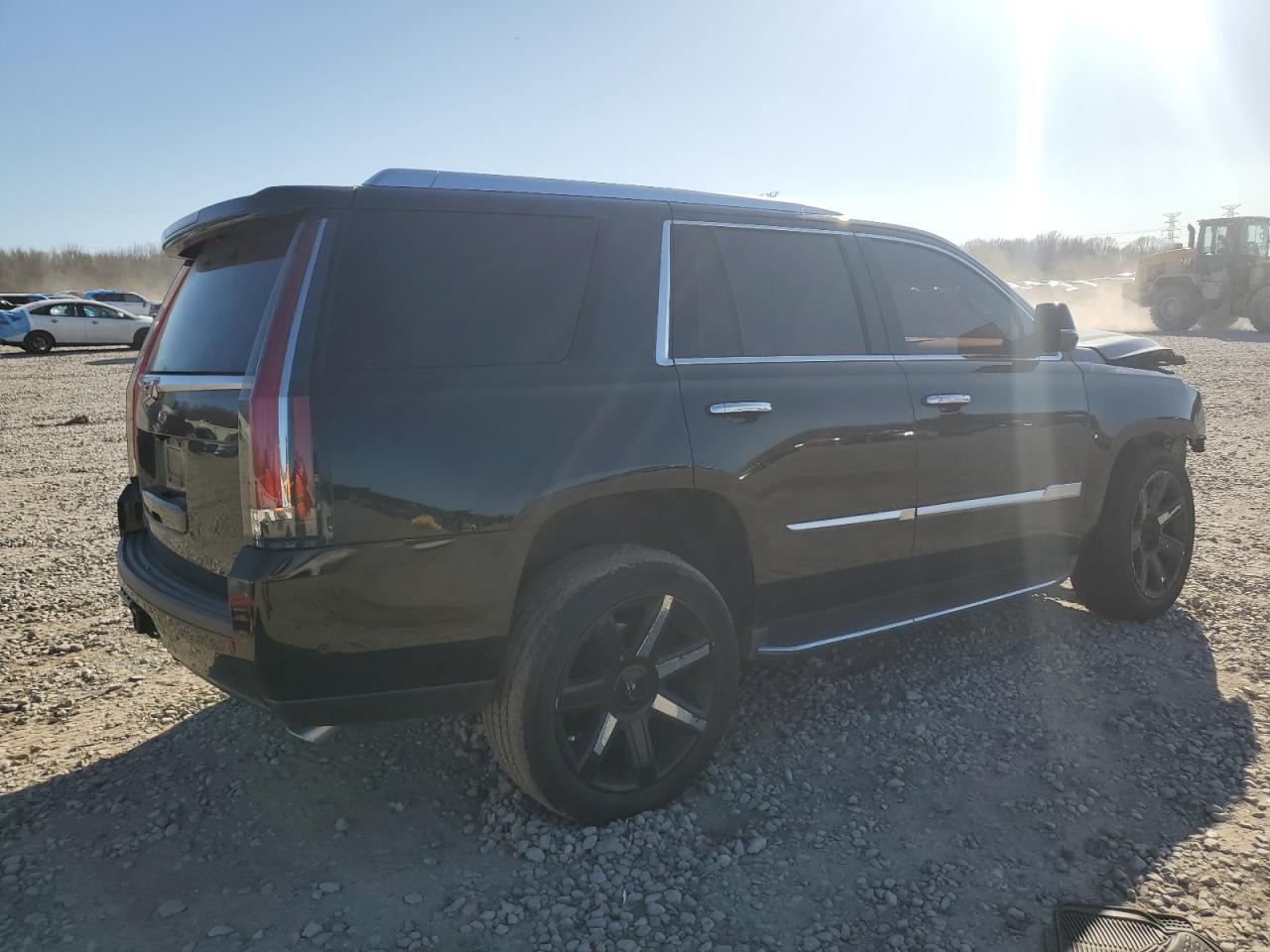 2017 Cadillac Escalade - Image 3