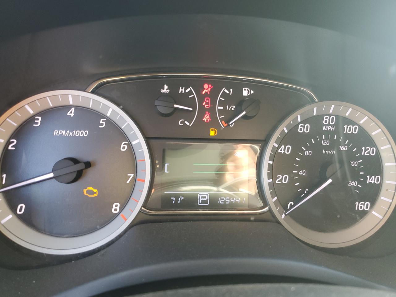 2013 Nissan Sentra - Image 9