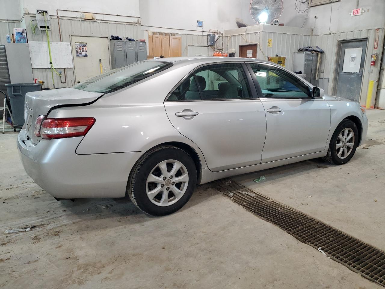 2011 Toyota Camry - Image 3