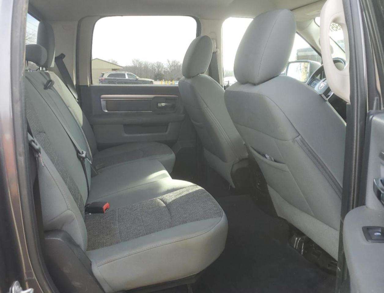 2016 RAM 1500 - Image 11