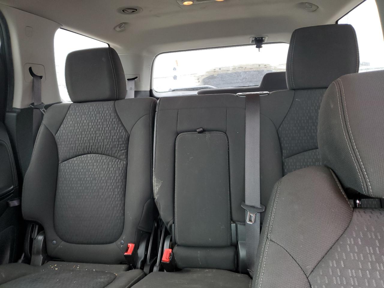 2015 GMC Acadia - Image 10