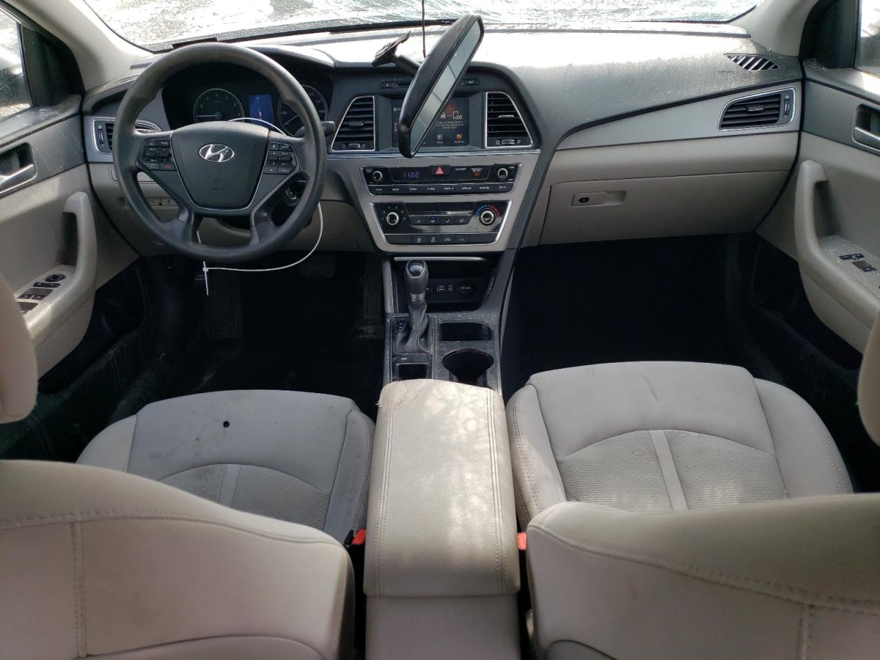 2016 Hyundai Sonata - Image 8