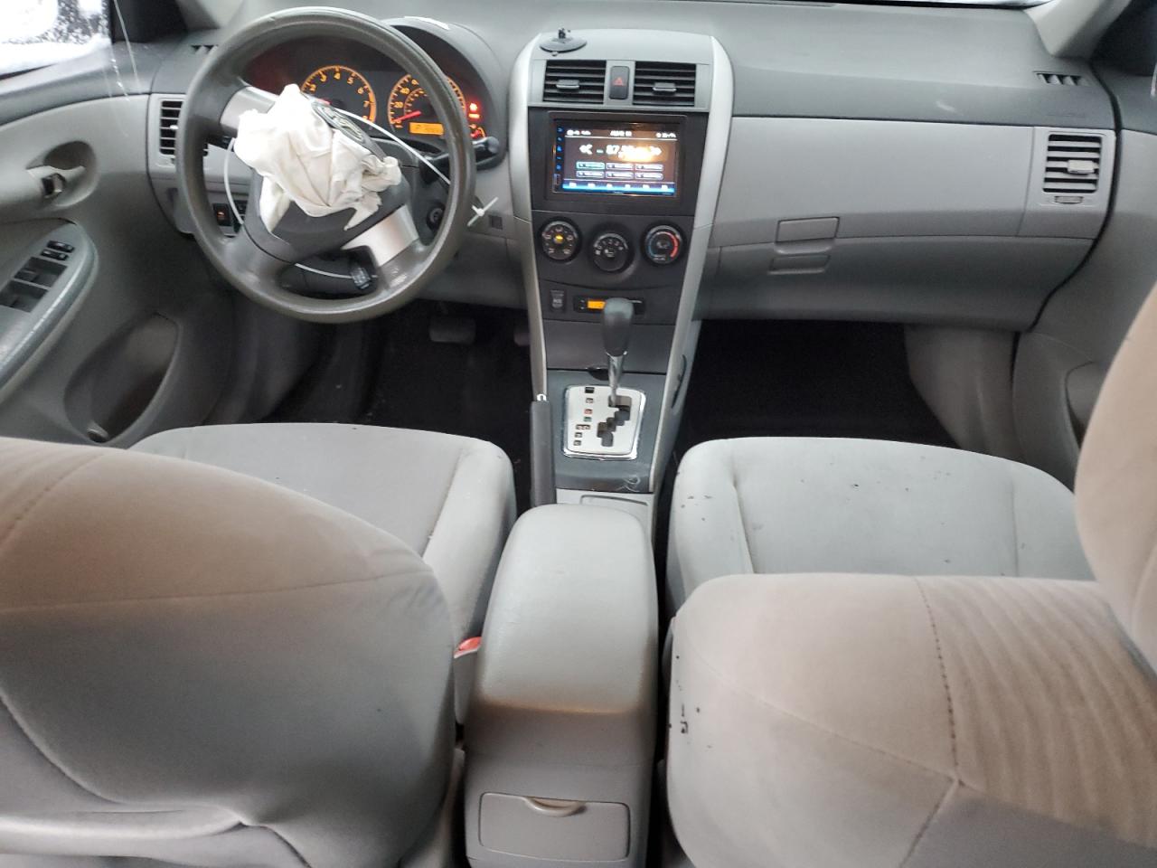 2010 Toyota Corolla - Image 8