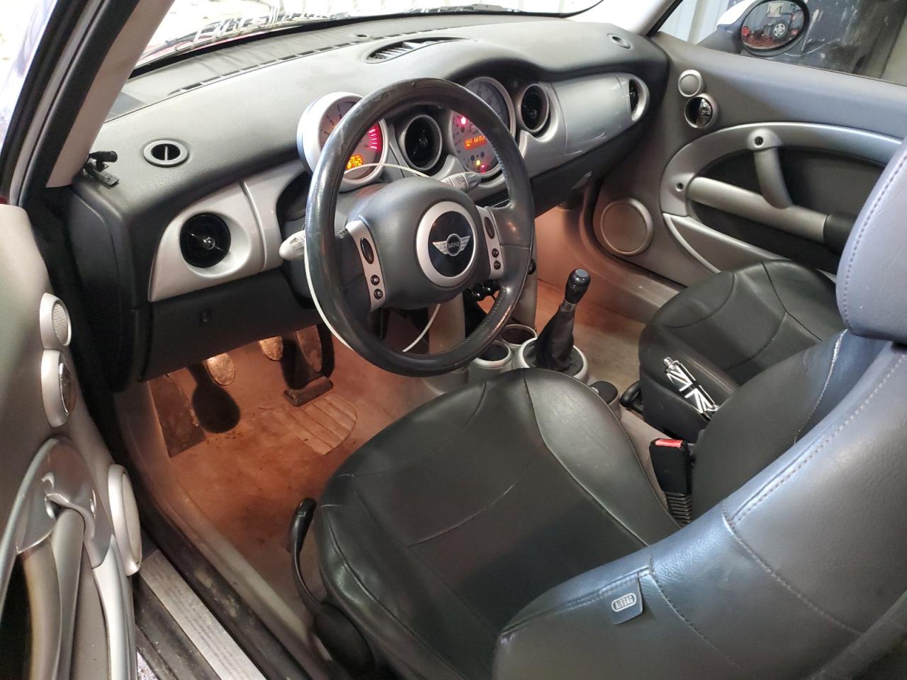 2002 MINI Cooper - Image 8