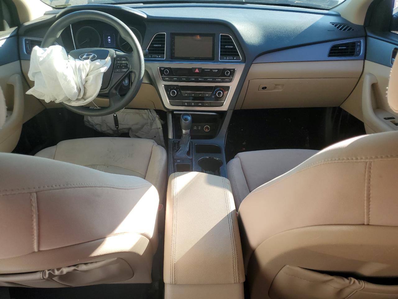 2016 Hyundai Sonata - Image 8