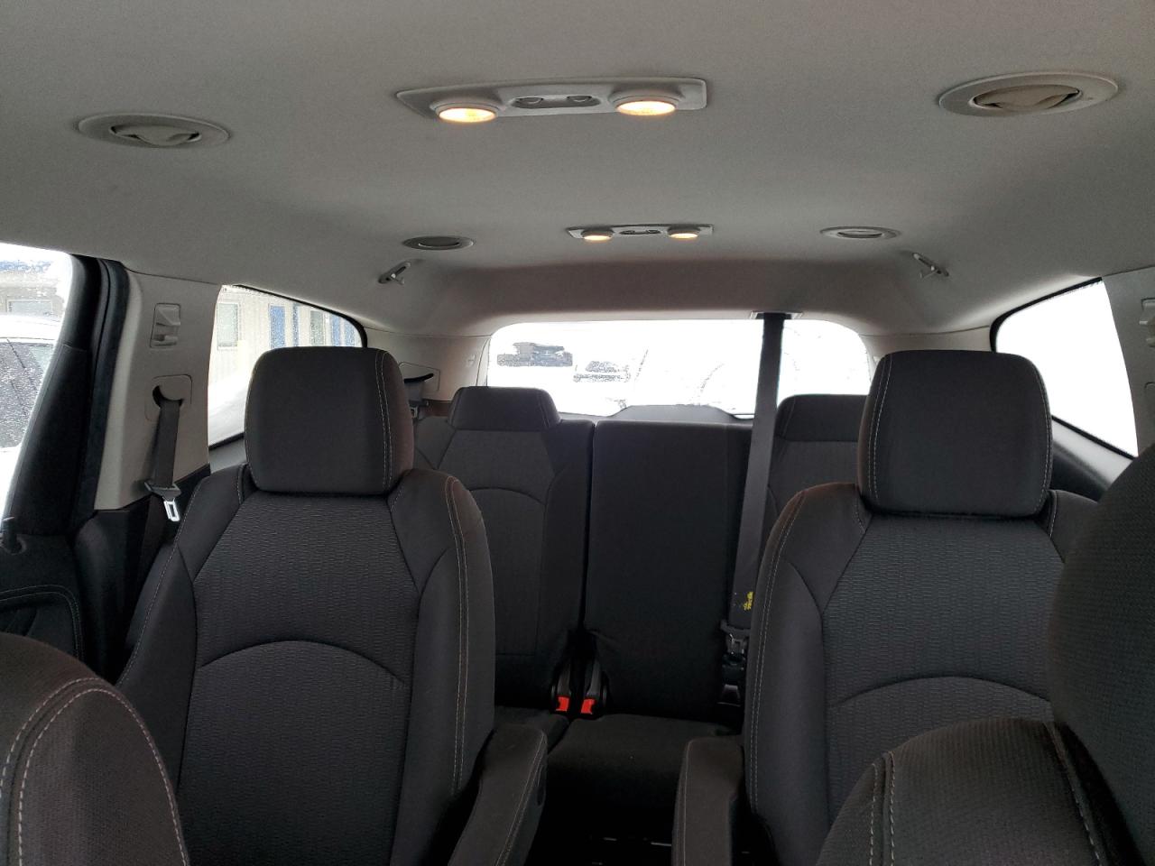 2017 Chevrolet Traverse - Image 10