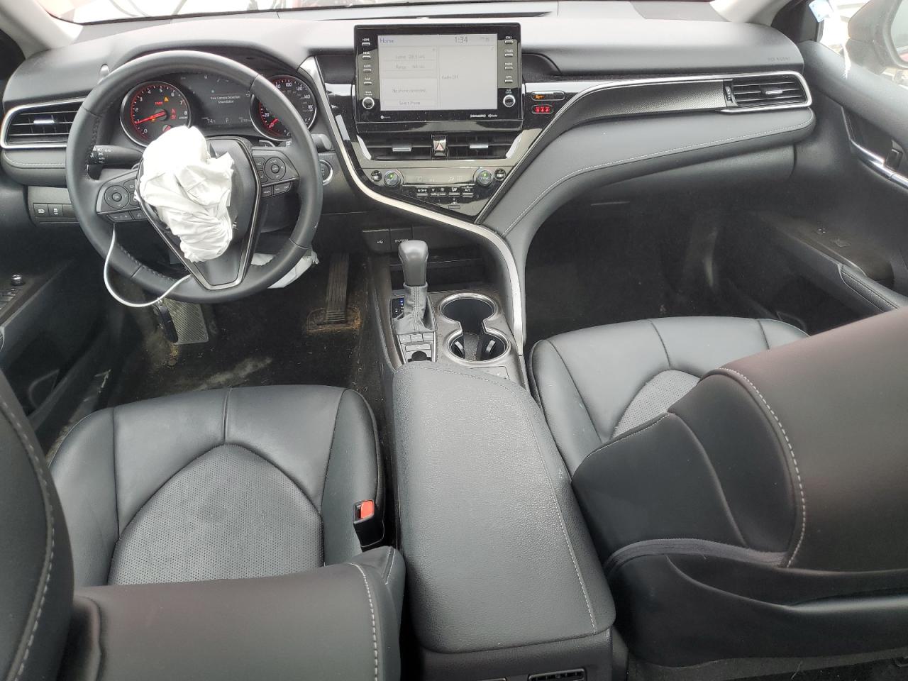 2022 Toyota Camry - Image 8