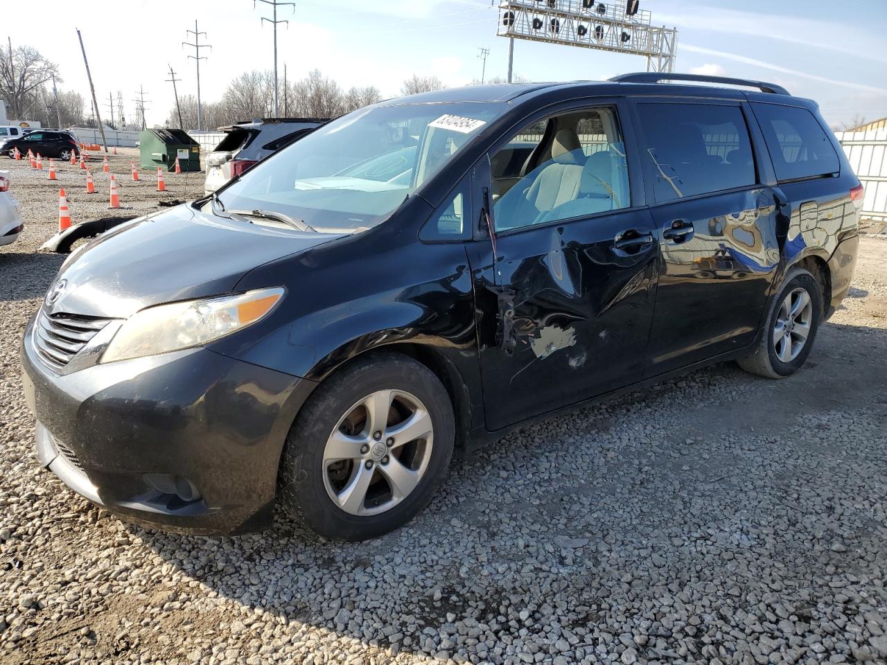 2013 Toyota Sienna - Image 1