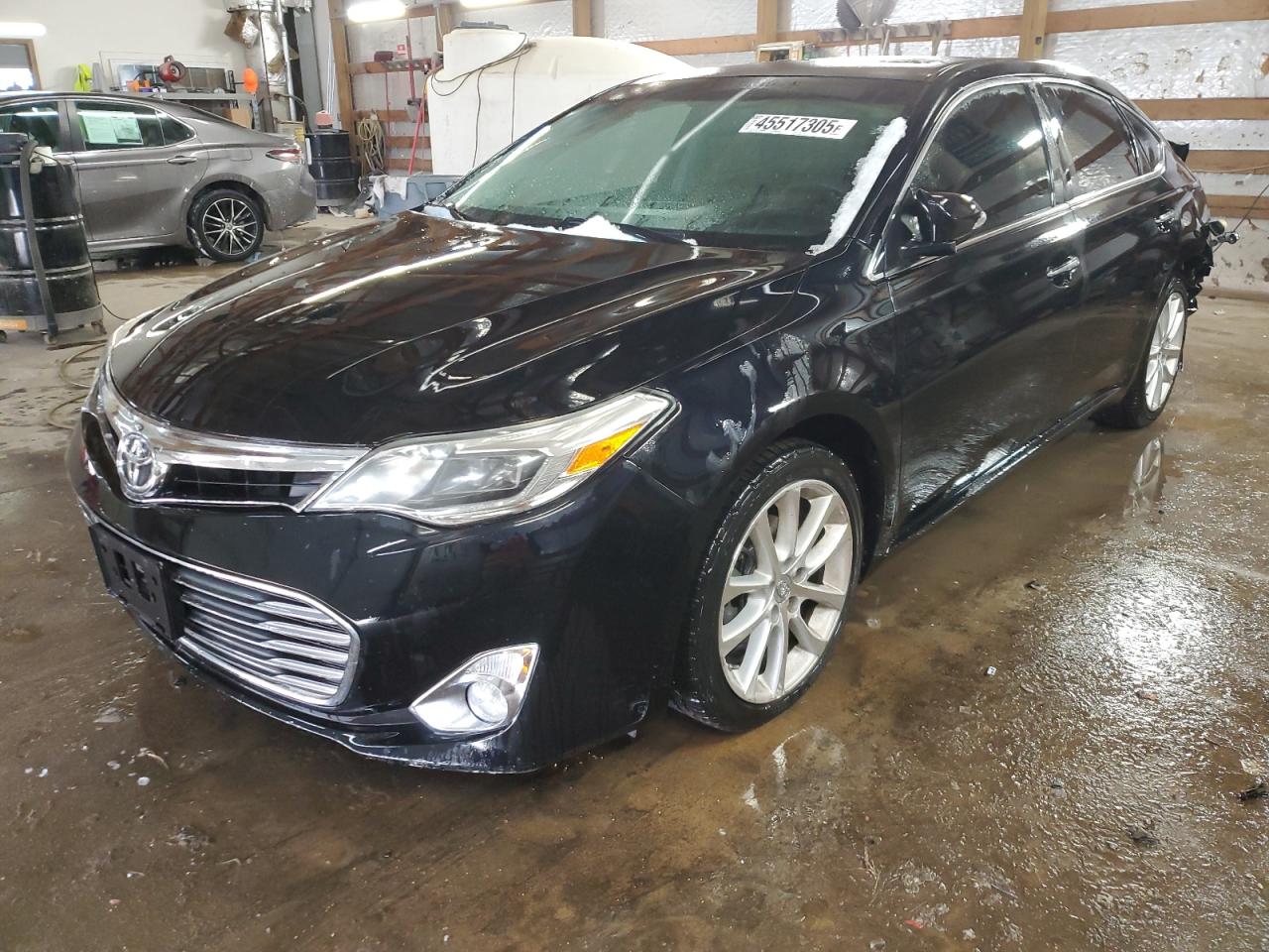 2013 Toyota Avalon - Image 1