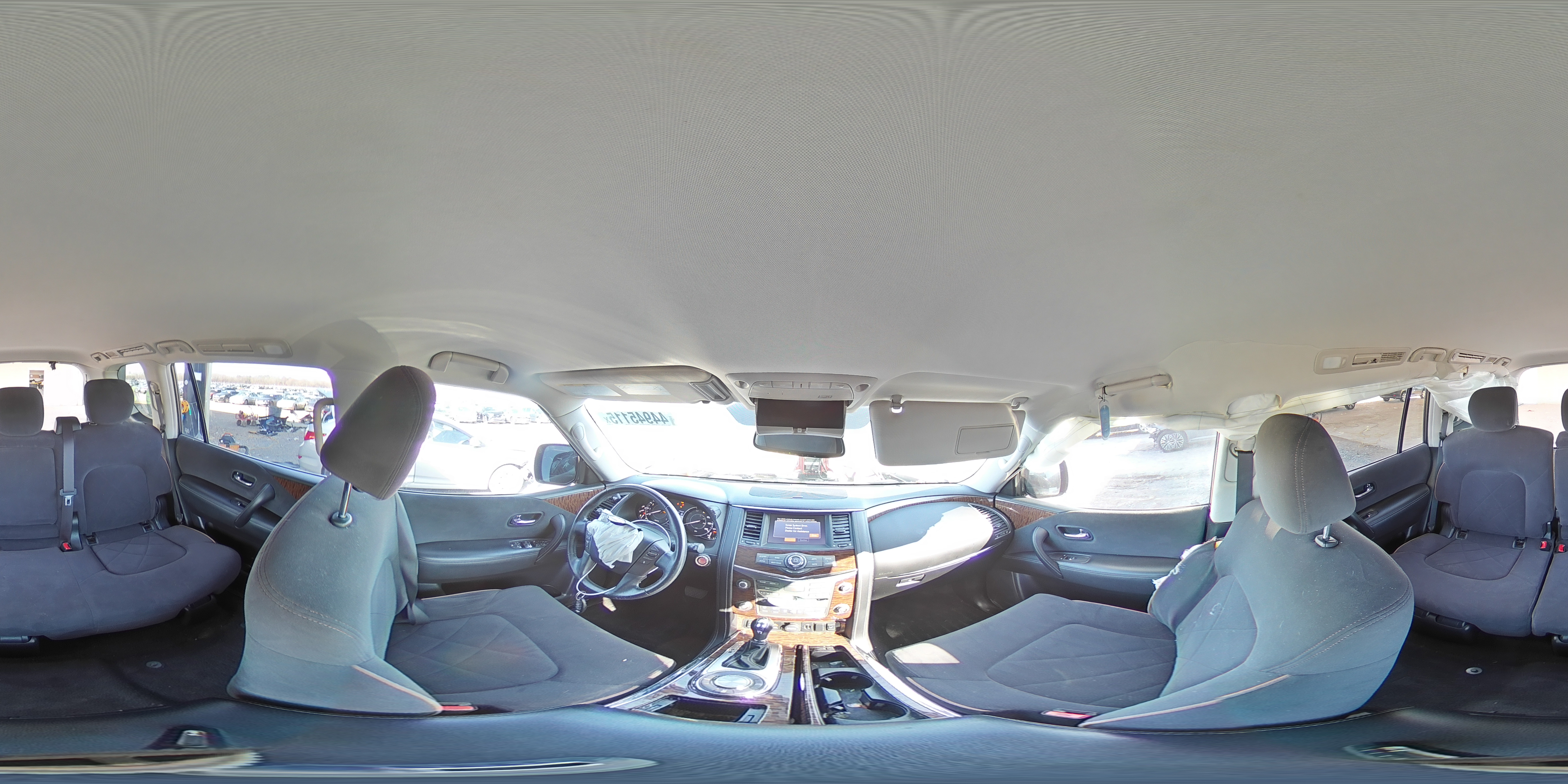 2020 Nissan Armada - Image 13