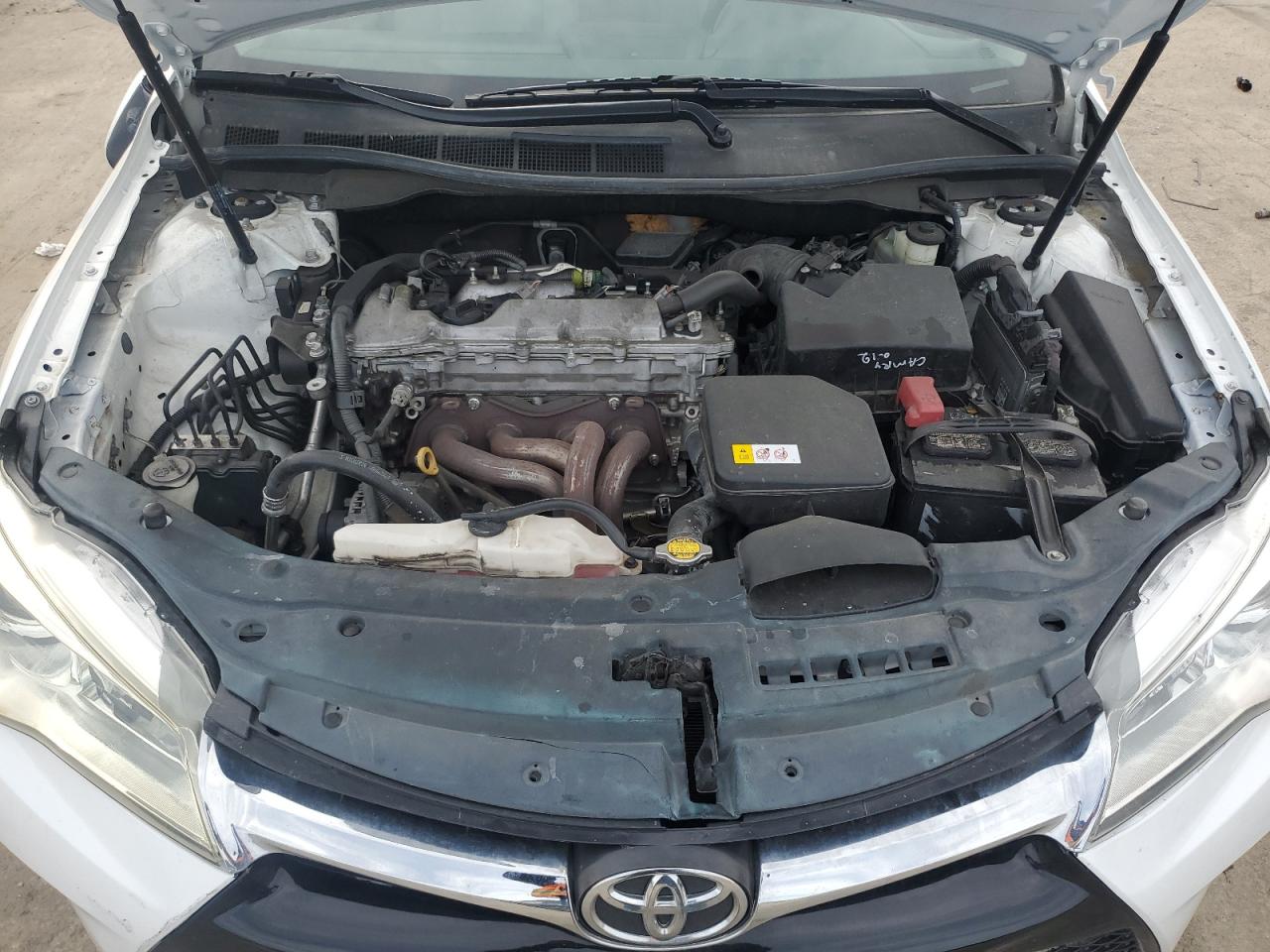 2016 Toyota Camry - Image 12