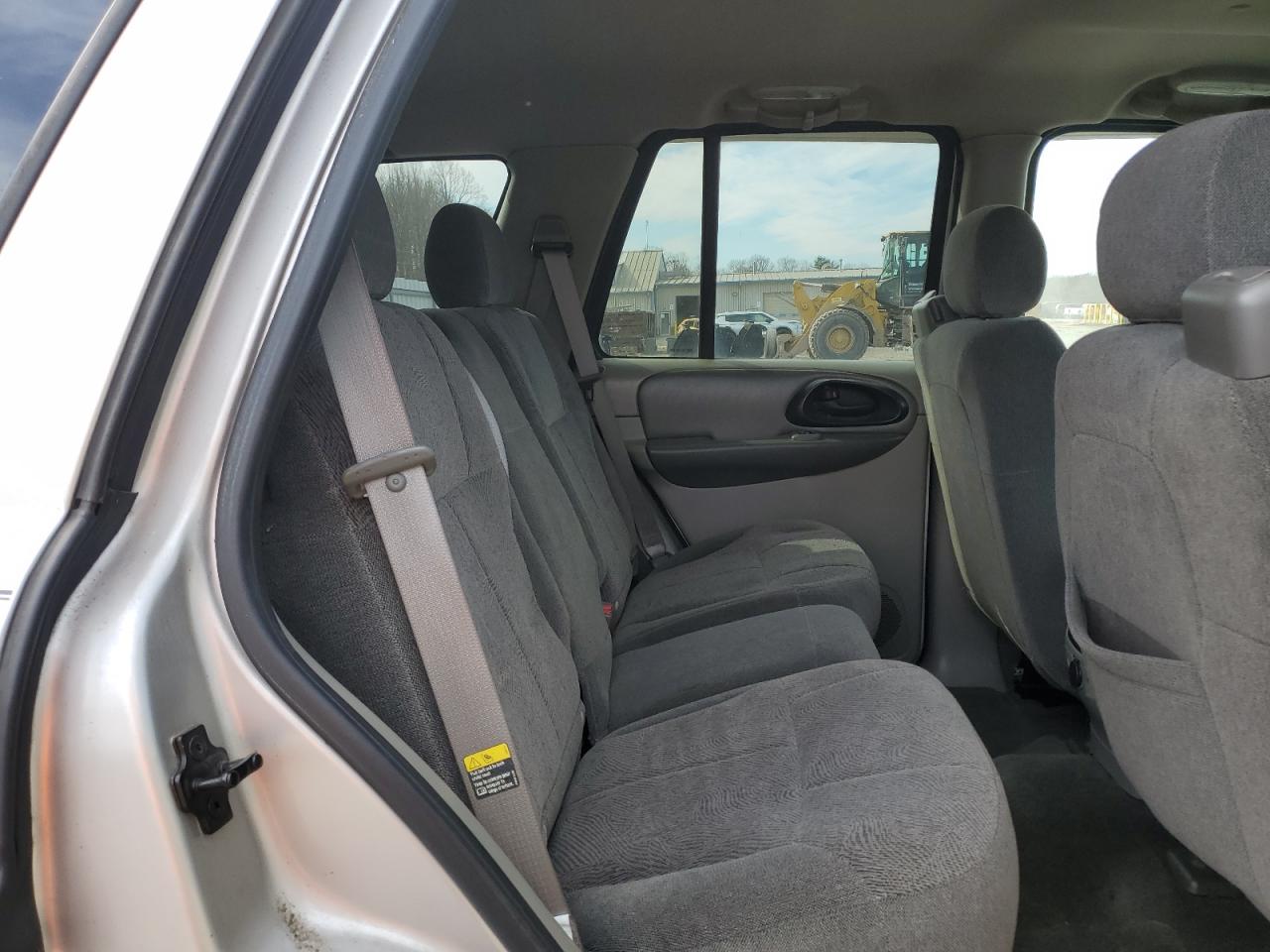 2004 Chevrolet TrailBlazer - Image 11