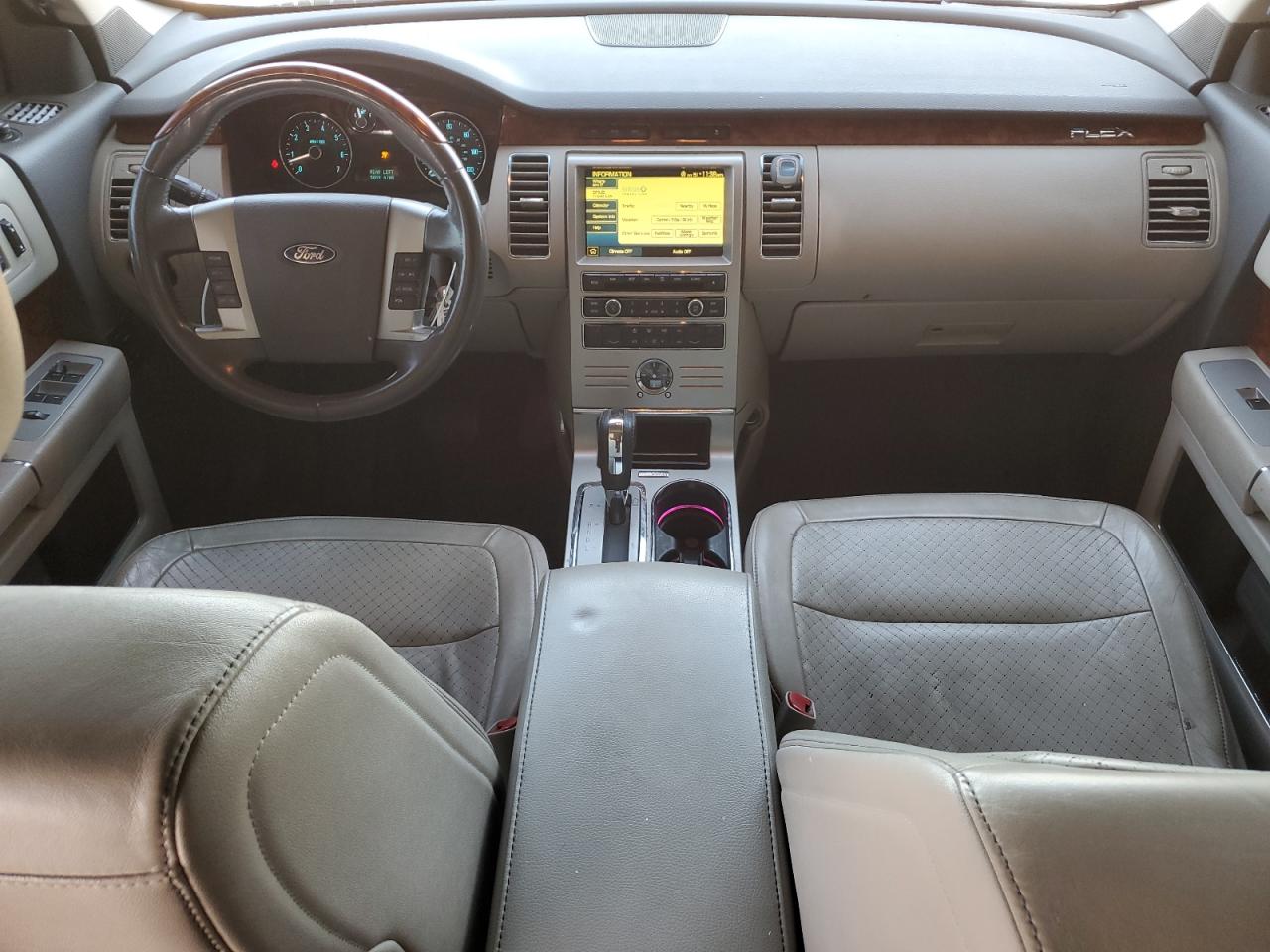 2010 Ford Flex - Image 8