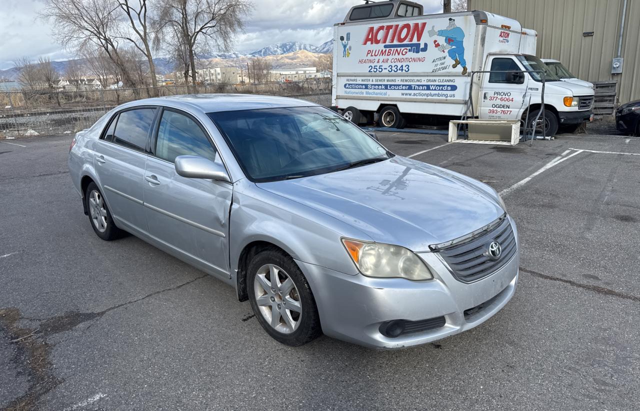 2008 Toyota Avalon - Image 1