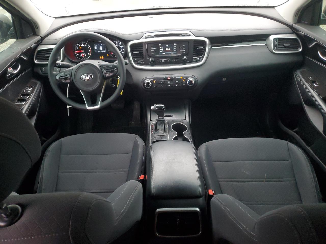2017 Kia Sorento - Image 8