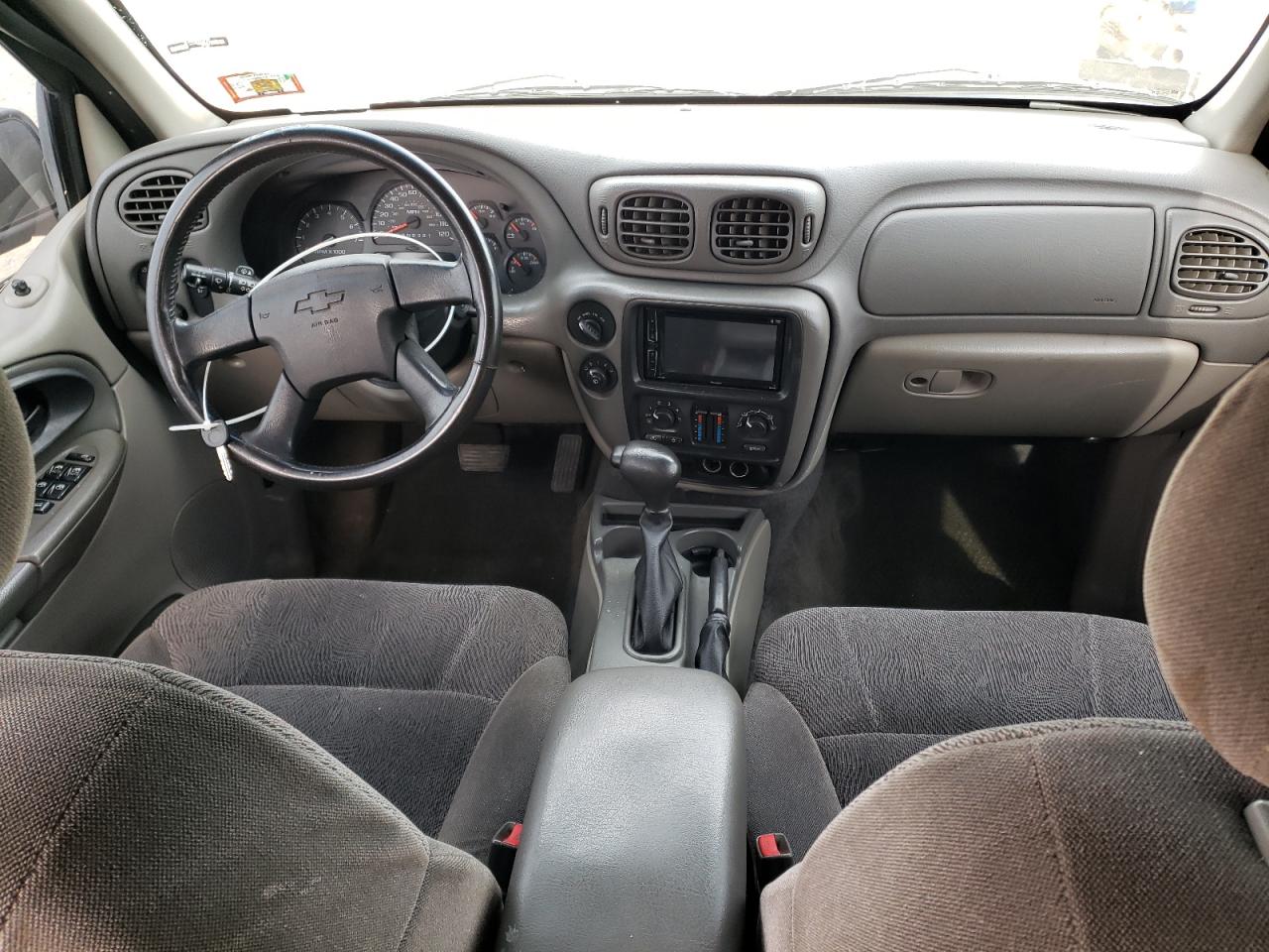2003 Chevrolet TrailBlazer - Image 8